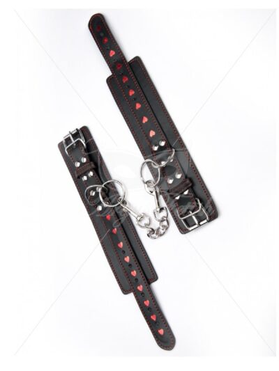 Heart Ankle Cuffs – Kajdanki na Kostki z Czerwonymi Sercami