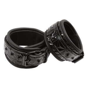 Ankle Cuffs Black 2 – Czarne kajdanki na kostki z regulacją i łańcuszkiem