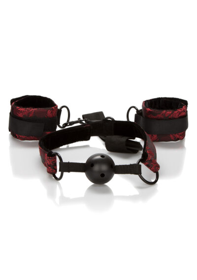 Uwodzicielski zestaw: Knebel z kajdankami Scandal Breathable Ball Gag with Cuffs