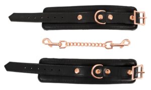 Bad Kitty Cuffs Black – Eleganckie Czarne Kajdanki z Łańcuszkiem - obrazek 8