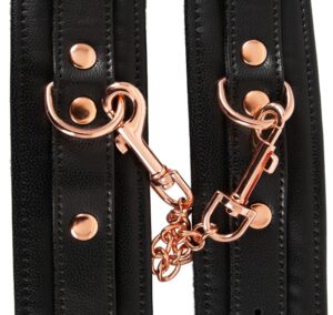 Bad Kitty Cuffs Black – Eleganckie Czarne Kajdanki z Łańcuszkiem - obrazek 10
