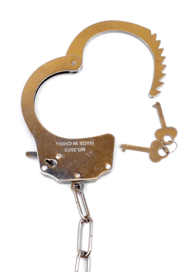 Fetish B-Series Furry Cuffs Leopard – Kajdanki z Futerkiem w Panterkę - obrazek 4