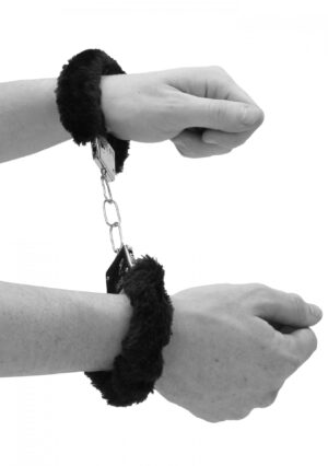 Pleasure Furry Hand Cuffs with Quick Release Button – Kajdanki z futerkiem i szybkim zwolnieniem - obrazek 4