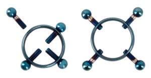 Biżuteria na piersi bez piercingu - Nipple Jewellery Blue Moon: Zmysłowe doznania bez trwałych modyfikacji! - obrazek 3