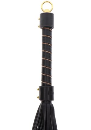 Studded Whip Black – Czarny Pejcz z Ćwiekami z Wegańskiej Skóry - obrazek 2