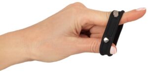 Czarny Cock Ring with Studs - intensyfikacja przyjemności w stylowy sposób! - obrazek 6