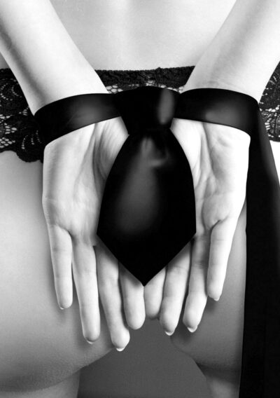 Krawat Tie Me Up - Elegancki dodatek BDSM dla odkrywczych miłośników dominacji i uległości