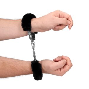 Furry Metal Hand Cuffs Black – Czarne metalowe kajdanki z futerkiem | Akcesoria erotyczne - obrazek 9